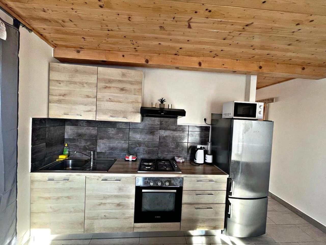 Amani Modern Apartment Λομπάρδα Εξωτερικό φωτογραφία