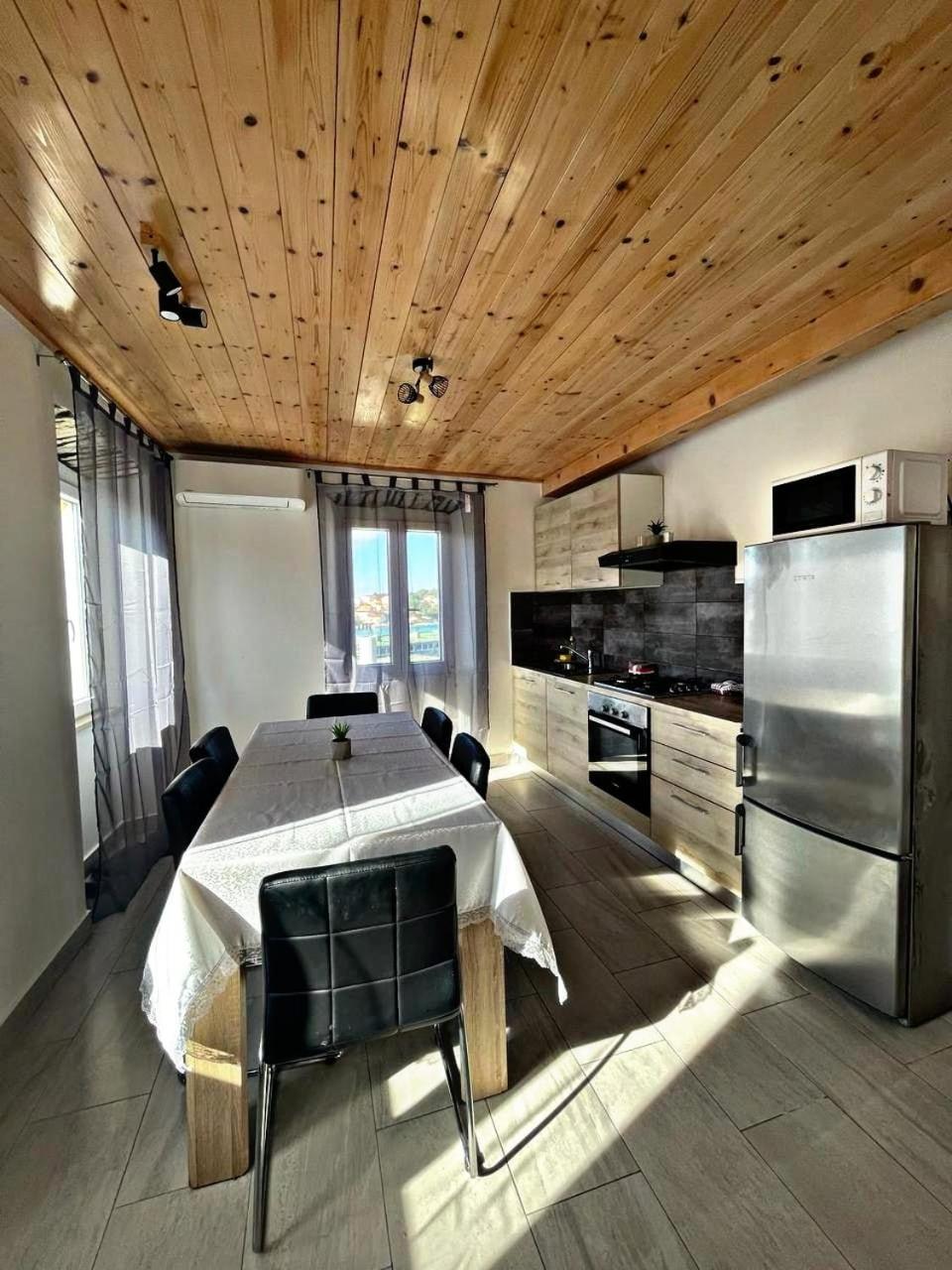 Amani Modern Apartment Λομπάρδα Εξωτερικό φωτογραφία